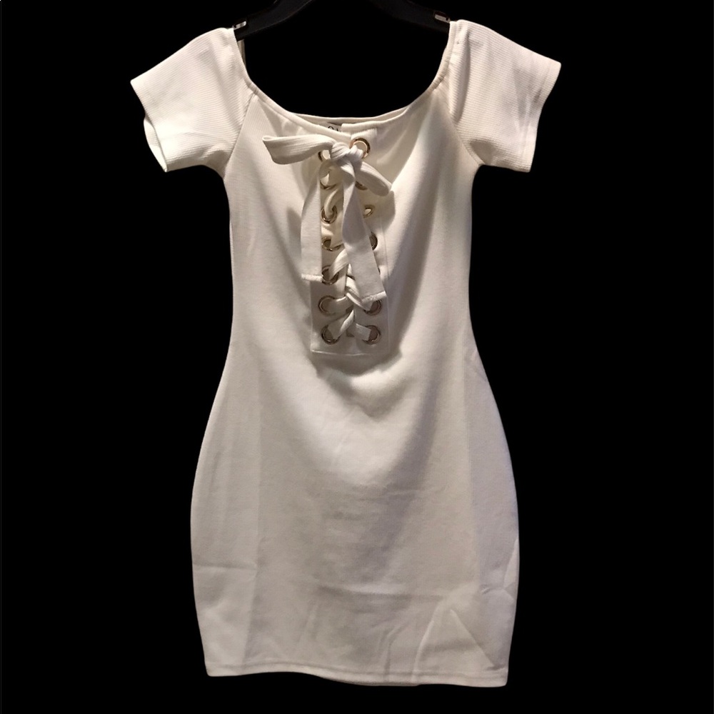 SABO SKIRT WHITE WOMEN’S DRESS SIZE SMALL